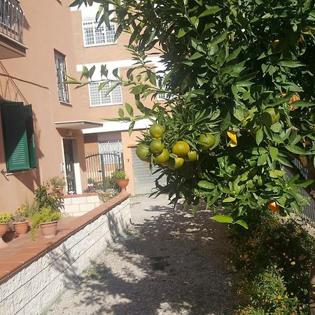 La Casa Del Fornaio Apartment Ciampino Luaran gambar
