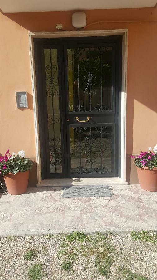 La Casa Del Fornaio Apartment Ciampino Luaran gambar
