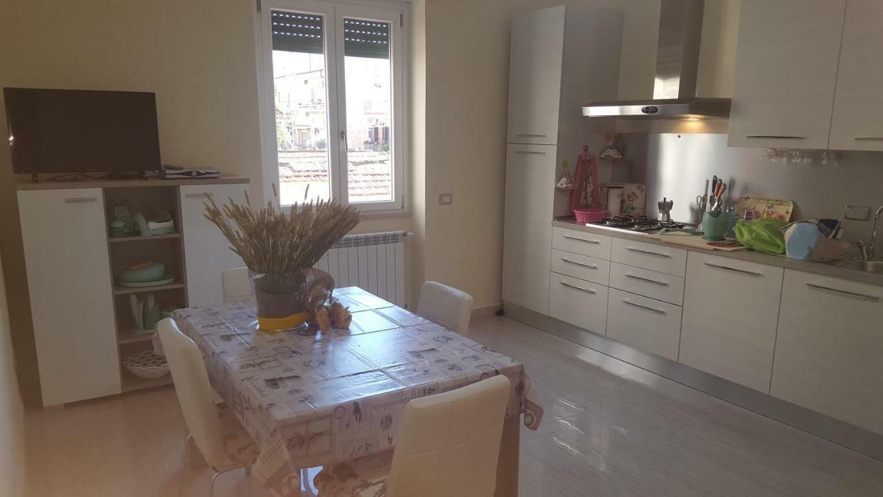 La Casa Del Fornaio Apartment Ciampino Luaran gambar