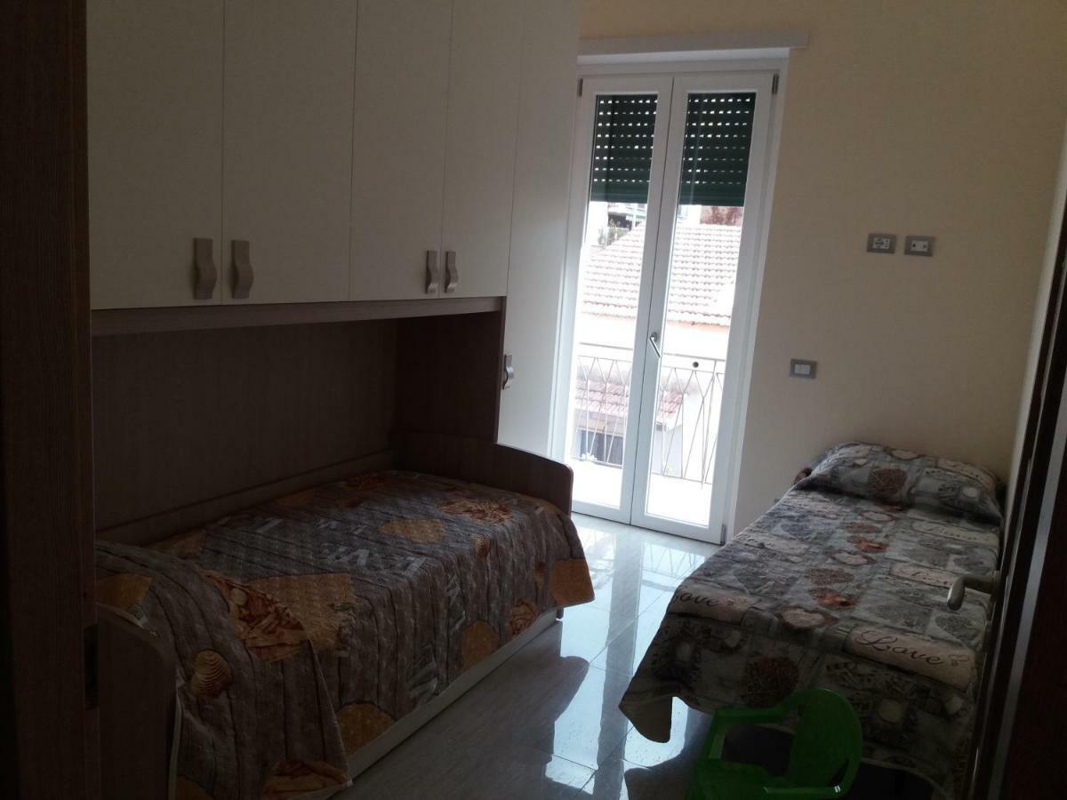 La Casa Del Fornaio Apartment Ciampino Luaran gambar